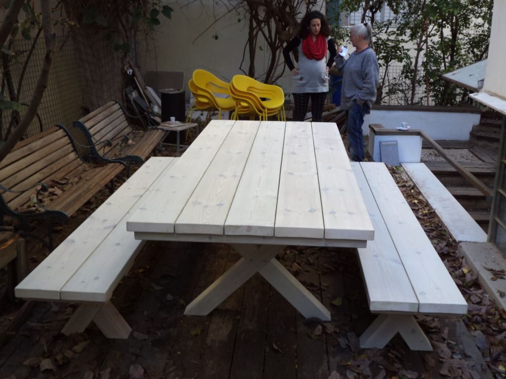 שולחן נזירים משרד אדריכלות ת"א